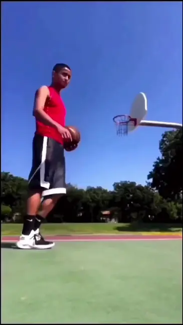 Basketball Smash video thumbnail