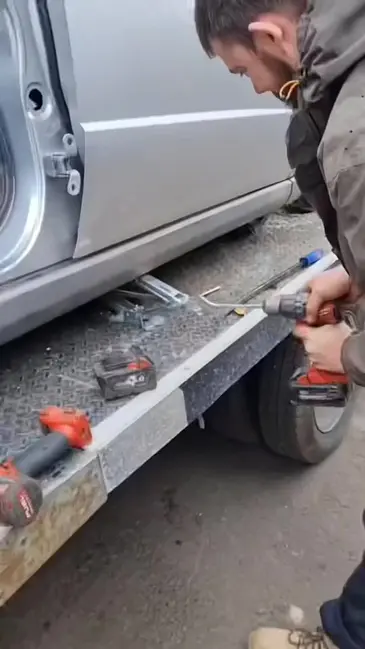 Car Lift video thumbnail