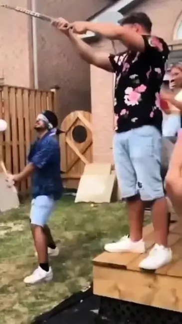 Piñata Fail video thumbnail